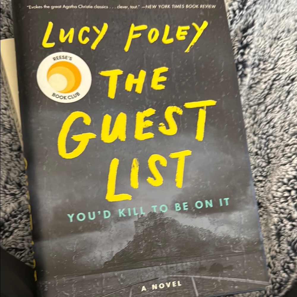 The Guest List by - Black Cover